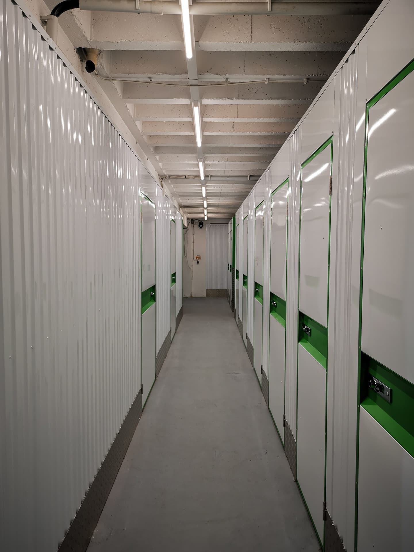 Lagerbox mieten bei place2store – sicheres Self-Storage